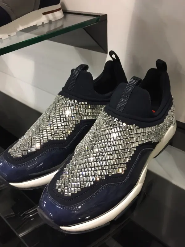 Salvatore Ferragamo Кроссовки женские, лак отд стразы