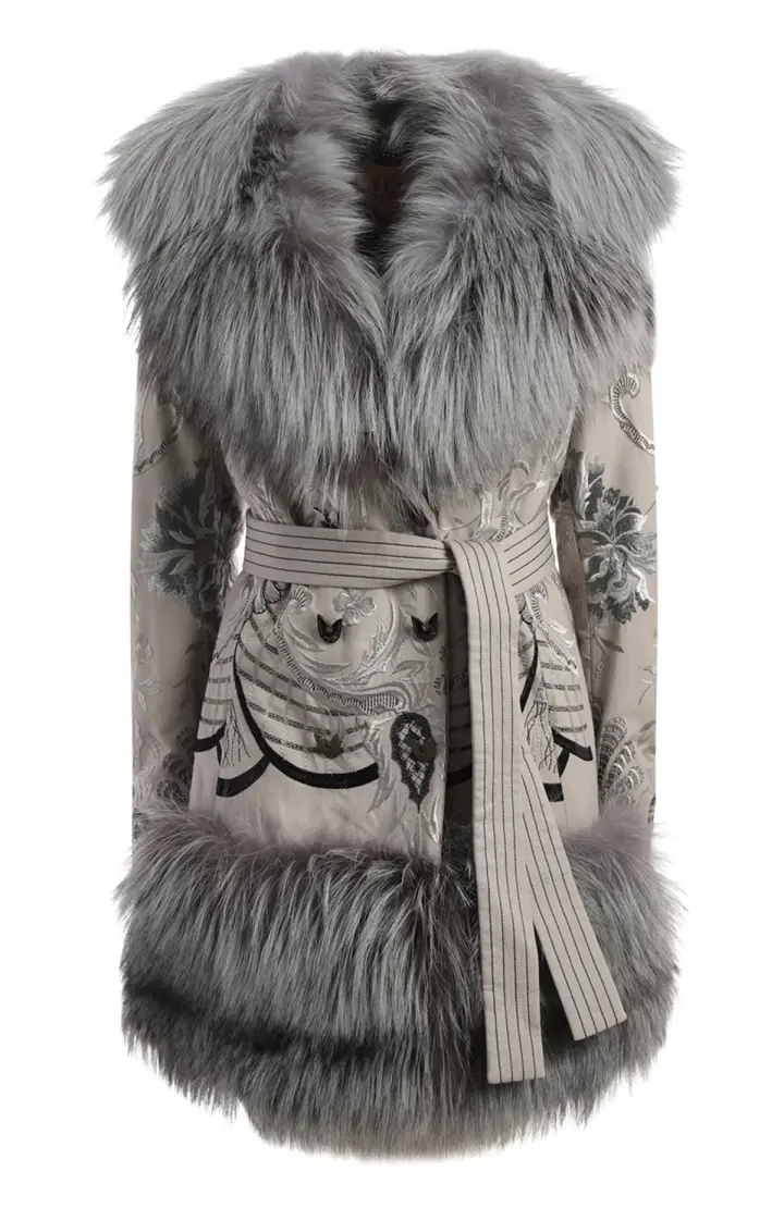 Gianfranco Пальто женское с вышивкой /мех лиса//чехол/
