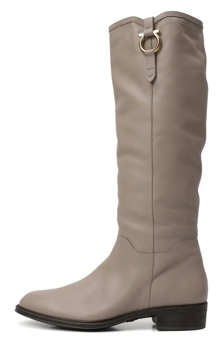  Сапоги женские