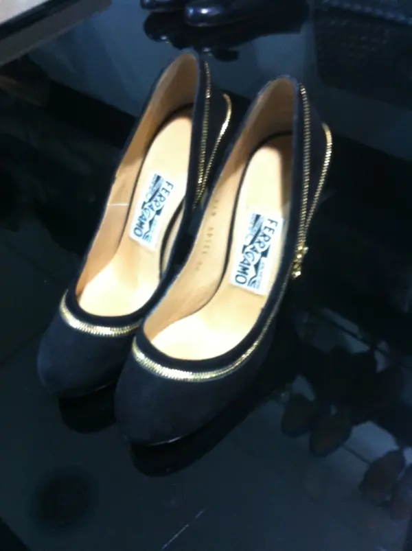 Salvatore Ferragamo Туфли женские, замша /отд молния/