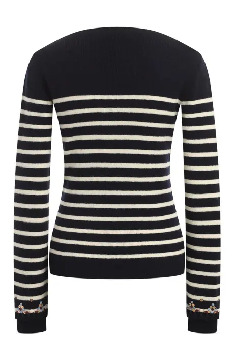 VALENTINO Шерстяной свитер с вышивкой