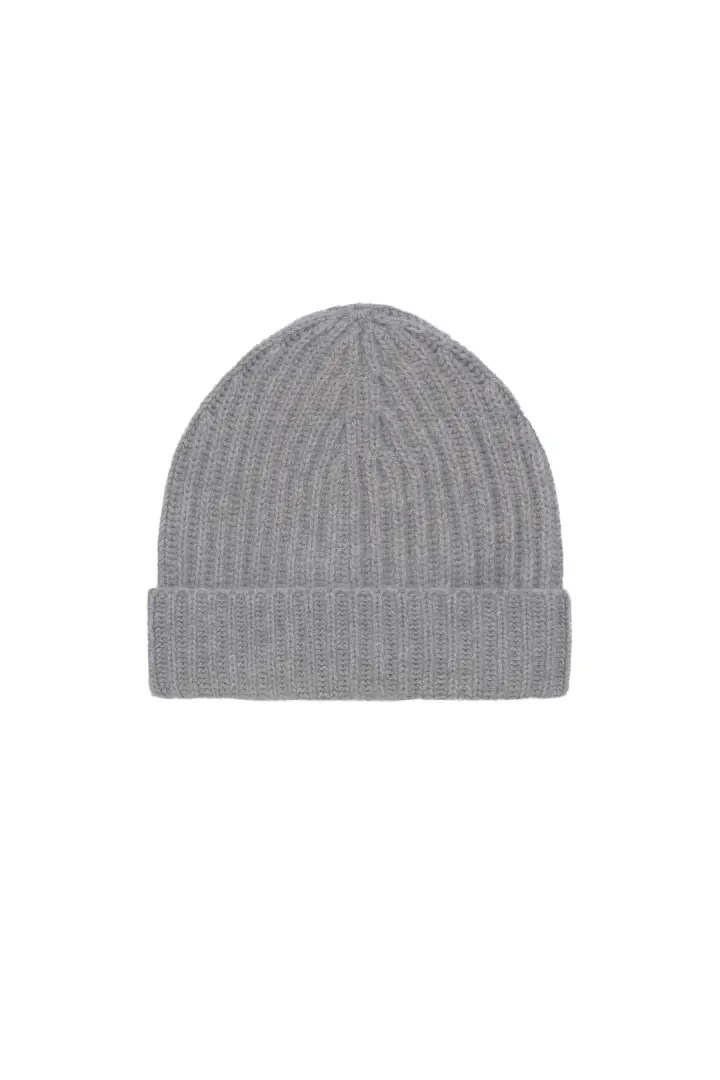  Шапка женская, вязаная