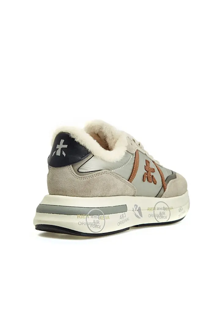  Кроссовки женские, комбинированные, на меху