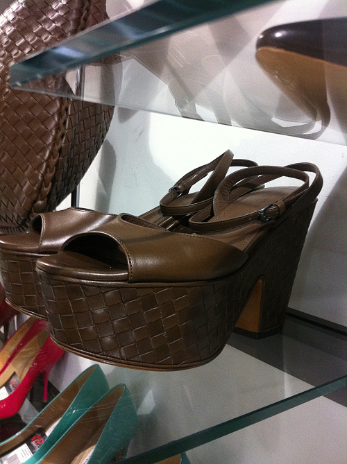 Bottega veneta Босоножки женские /кожа переплет/