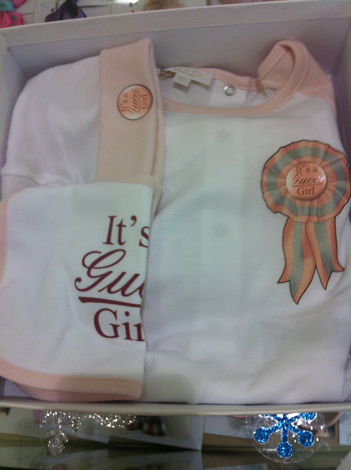 GUCCI JUNIOR Набор боди, передник, шапочка/